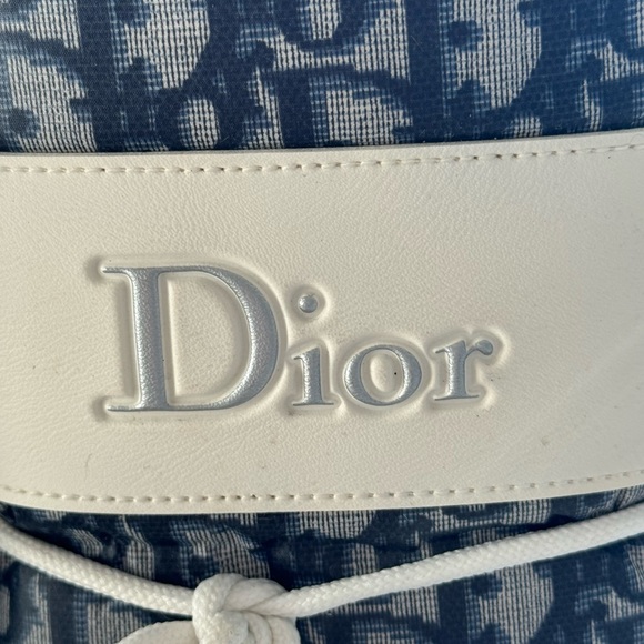 CHRISTIAN DIOR WHITE/DENIM BLUE/NAVY MOON BOOT SIZE RANGE 41-43 (I am a size 9) - Picture 3 of 7